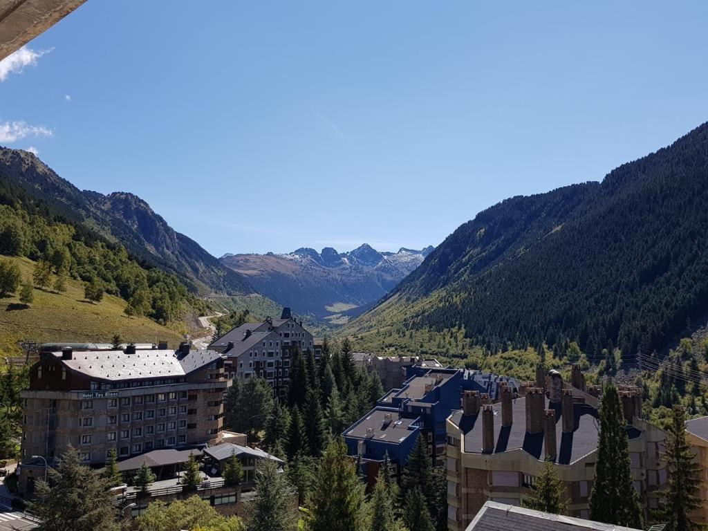 Apartamento Aguilera Διαμέρισμα Naut Aran Εξωτερικό φωτογραφία